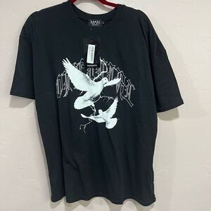 NWTs boohoo mens tee